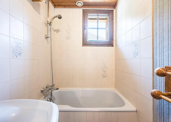 Le Tougne Шале *